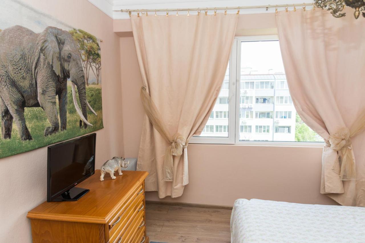 Elevating Moments Appartement Burgas Stad Buitenkant foto