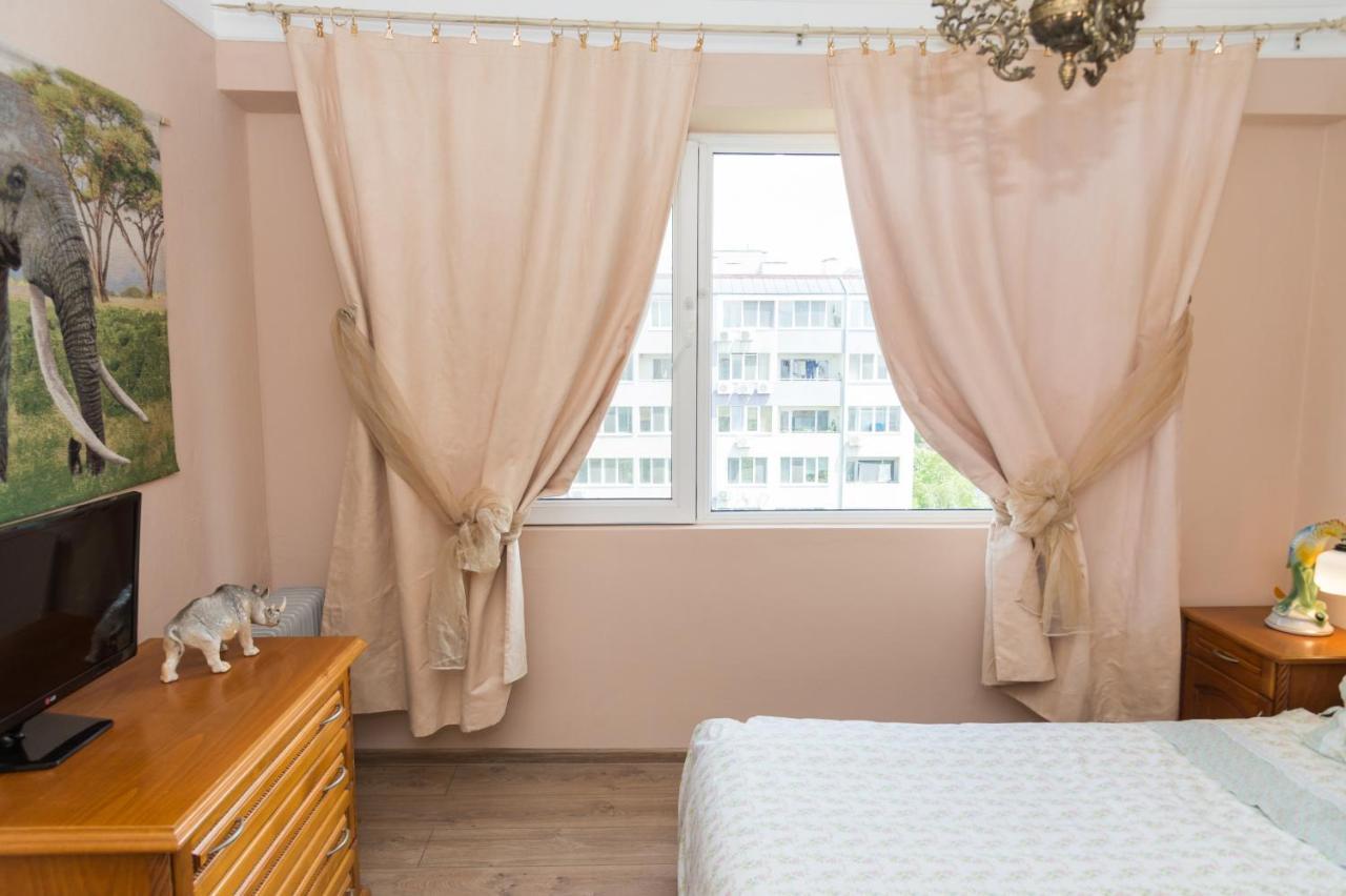 Elevating Moments Appartement Burgas Stad Buitenkant foto
