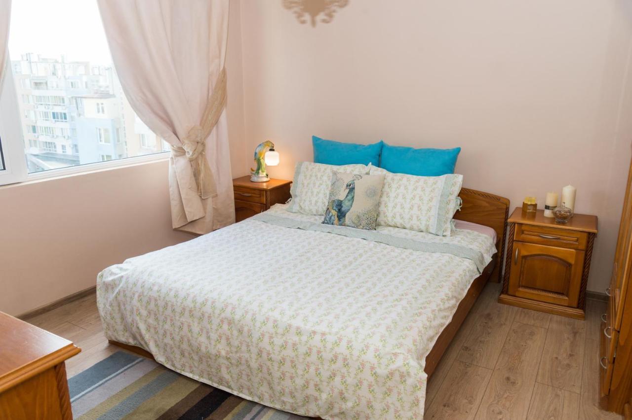 Elevating Moments Appartement Burgas Stad Buitenkant foto